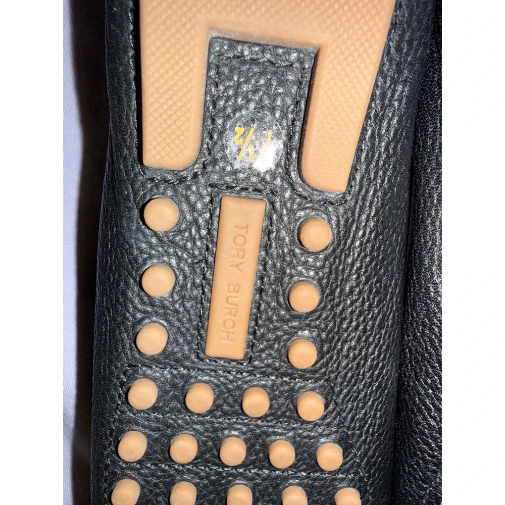 Tory Burch Everly Driver Black Tumbled Leather Loafers Gold Logo 85159 Size 7.5